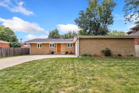 2561 Suffield St, Des Plaines, IL 60016 photo 1