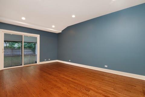 2561 Suffield St, Des Plaines, IL 60016 photo 12