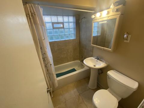 9529 S Prairie Ave, Chicago, IL 60628 photo 14