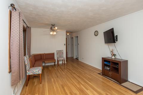 8038 46th St, Lyons, IL 60534 photo 3