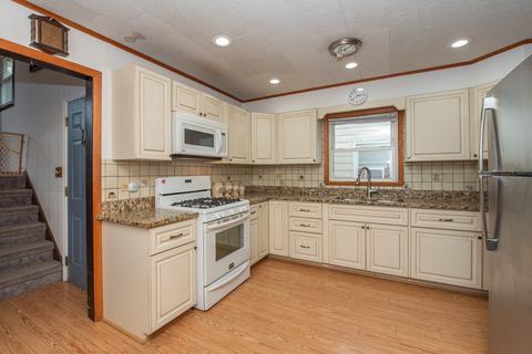 8038 46th St, Lyons, IL 60534 photo 4