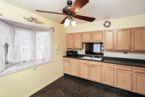 449 Vassar Ln, Des Plaines, IL 60016 photo 6