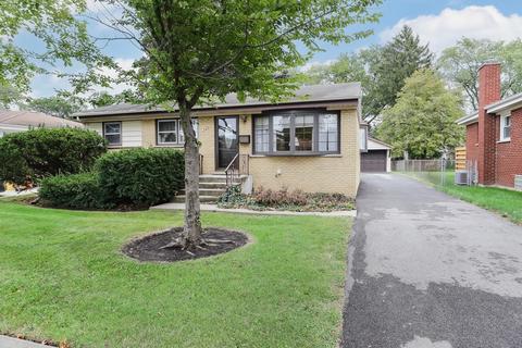 449 Vassar Ln, Des Plaines, IL 60016 photo 2
