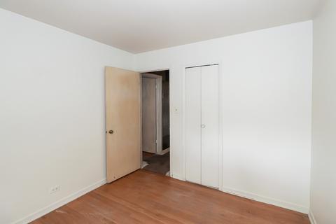 449 Vassar Ln, Des Plaines, IL 60016 photo 17