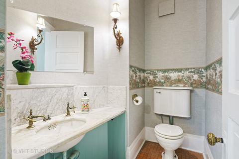 1136 E 48th St, Chicago, IL 60615 photo 9