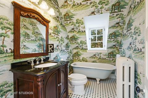 1136 E 48th St, Chicago, IL 60615 photo 25