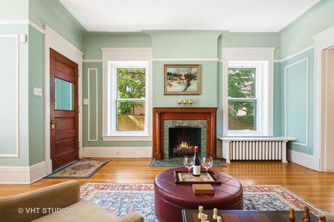 1136 E 48th St, Chicago, IL 60615 photo 5