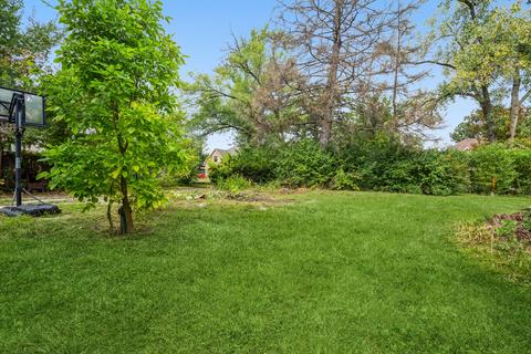 17 W335 Crest Ave, Addison, IL 60101 photo 2