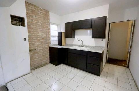 822 E 47th Pl, Chicago, IL 60615 photo 54