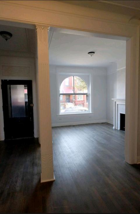 822 E 47th Pl, Chicago, IL 60615 photo 4