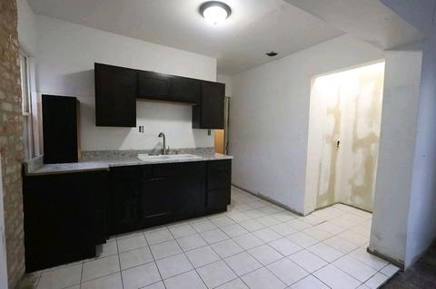 822 E 47th Pl, Chicago, IL 60615 photo 53