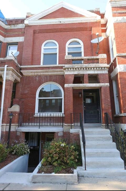 822 E 47th Pl, Chicago, IL 60615 photo 1