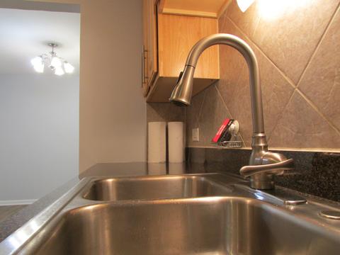 686 Scanlon Dr #A1, Wheeling, IL 60090 photo 9