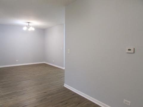 686 Scanlon Dr #A1, Wheeling, IL 60090 photo 4