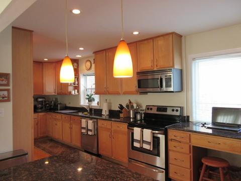 2757 W Farwell Ave, Chicago, IL 60645 photo 6