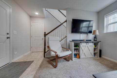 1114 Evergreen Ave, Des Plaines, IL 60016 photo 17