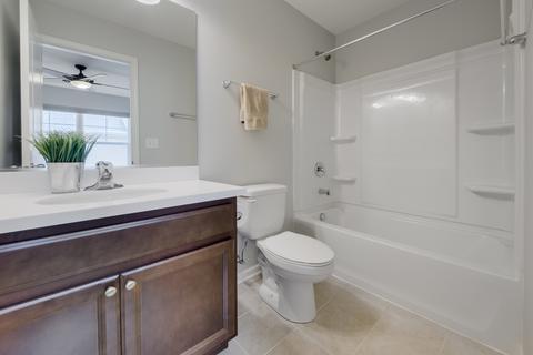 1114 Evergreen Ave, Des Plaines, IL 60016 photo 25