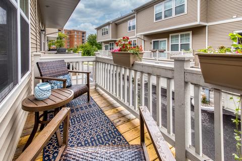 1114 Evergreen Ave, Des Plaines, IL 60016 photo 27