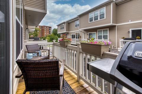 1114 Evergreen Ave, Des Plaines, IL 60016 photo 28