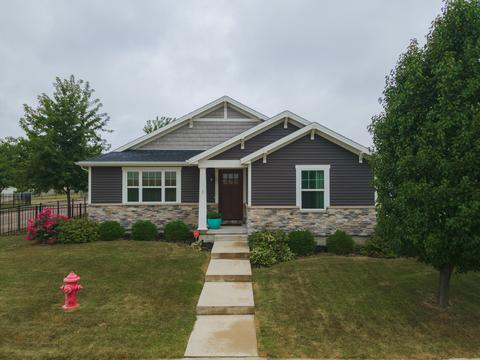 1643 Duncannon Dr, Normal, IL 61761 photo 2