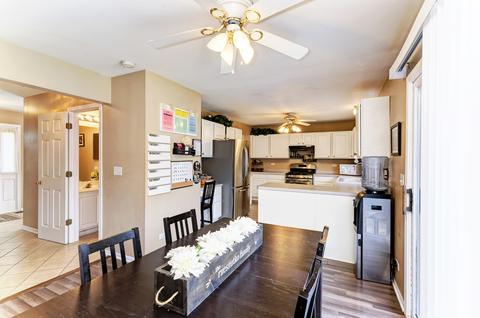 1815 Olde Mill Rd, Plainfield, IL 60586 photo 11