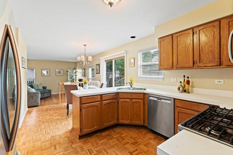 1434 Huntcliff Rd, Bartlett, IL 60103 photo 8