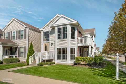 945 Symphony Dr, Aurora, IL 60504 photo 2