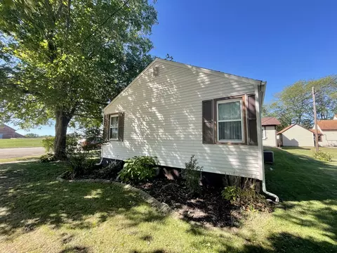 209 W Maple Ave, Manlius, IL 61338 photo 21