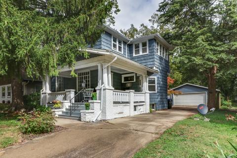 1004 Summit St, Bloomington, IL 61701 photo 1