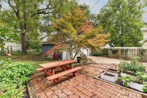 1004 Summit St, Bloomington, IL 61701 photo 32