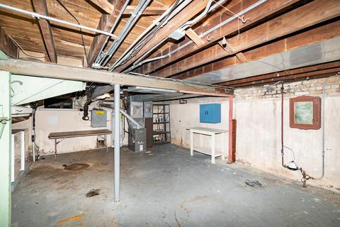 229 E Washington St, Des Plaines, IL 60016 photo 25