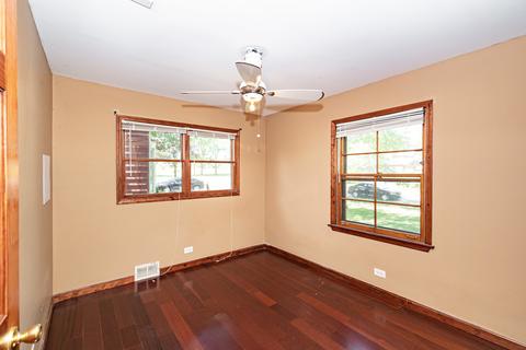 229 E Washington St, Des Plaines, IL 60016 photo 17