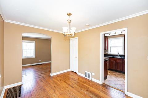 229 E Washington St, Des Plaines, IL 60016 photo 20