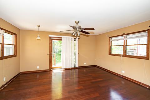 229 E Washington St, Des Plaines, IL 60016 photo 16