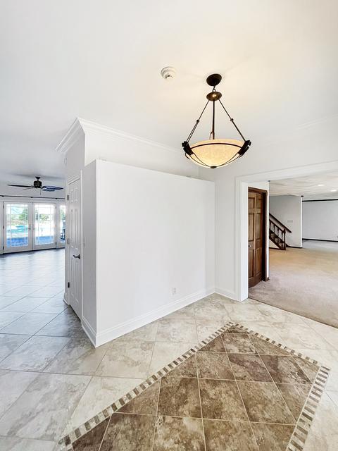 652 W Florence Rd, Freeport, IL 61032 photo 10