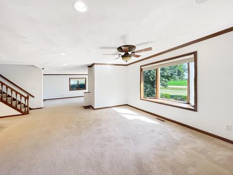 652 W Florence Rd, Freeport, IL 61032 photo 11