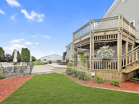 652 W Florence Rd, Freeport, IL 61032 photo 3