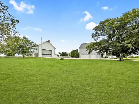 652 W Florence Rd, Freeport, IL 61032 photo 7
