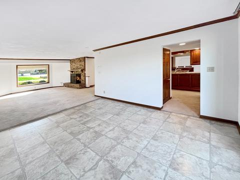 652 W Florence Rd, Freeport, IL 61032 photo 14