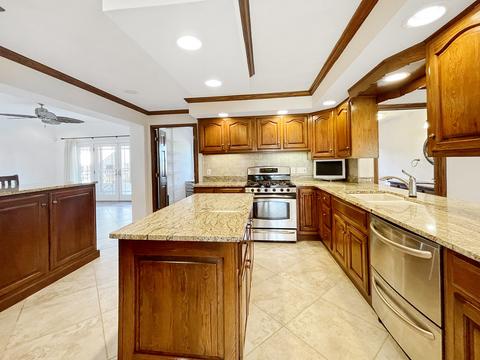652 W Florence Rd, Freeport, IL 61032 photo 19