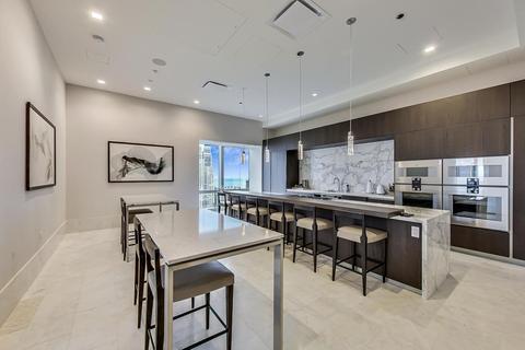 363 E Wacker Dr #1702, Chicago, IL 60601 photo 48