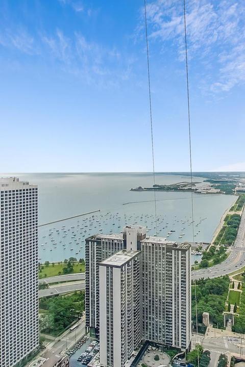 363 E Wacker Dr #1702, Chicago, IL 60601 photo 53