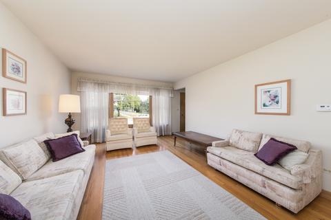 705 Howard Ave, Des Plaines, IL 60016 photo 5