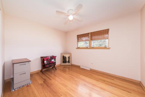 705 Howard Ave, Des Plaines, IL 60016 photo 13