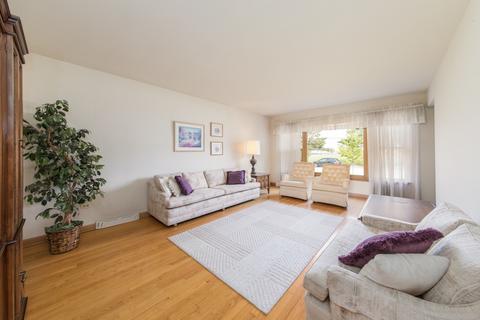 705 Howard Ave, Des Plaines, IL 60016 photo 3