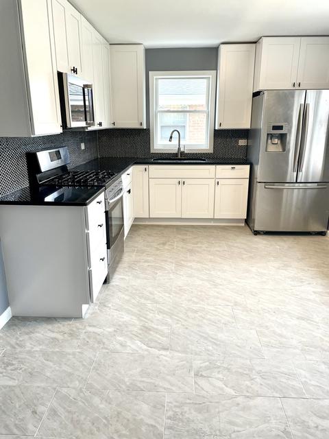 7517 Stickney Ave, Bridgeview, IL 60455 photo 5