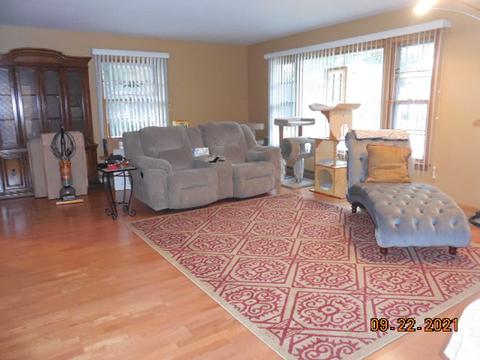 329 Hope Ct, Elgin, IL 60123 photo 12