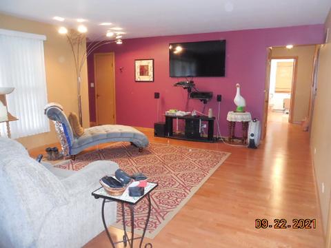 329 Hope Ct, Elgin, IL 60123 photo 11