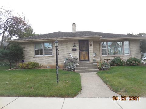 329 Hope Ct, Elgin, IL 60123 photo 2