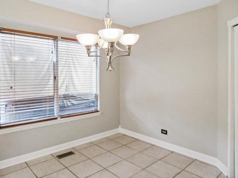 1398 Geneva Ct, Bartlett, IL 60103 photo 7